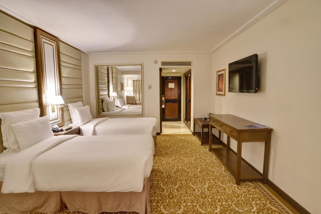Pearl Continental Hotel, Карачи Экстерьер фото
